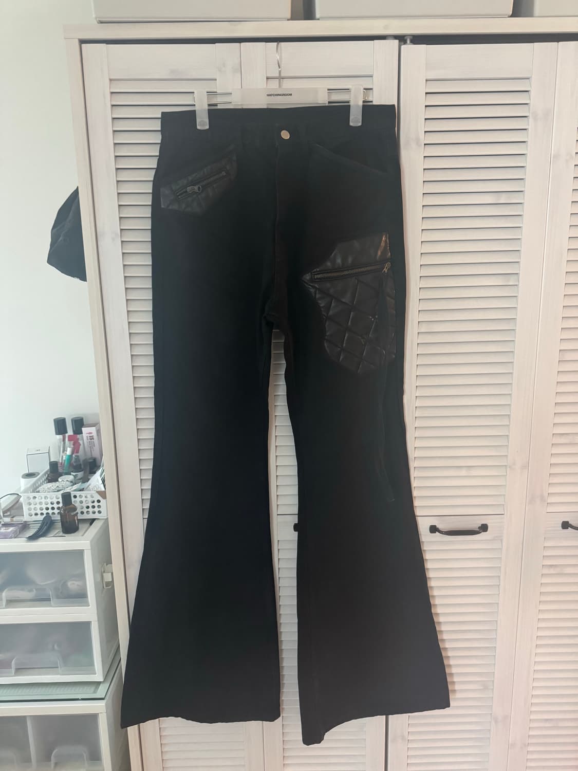 (1) 에모스탠스클럽 레더패치 플레어진 v2 상품이미지1