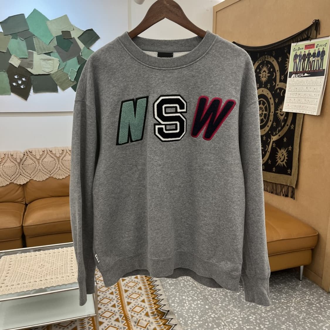 나이키 NSW 스트릿 키치 빅로고 오버핏 맨투맨 M C11066 상품이미지3