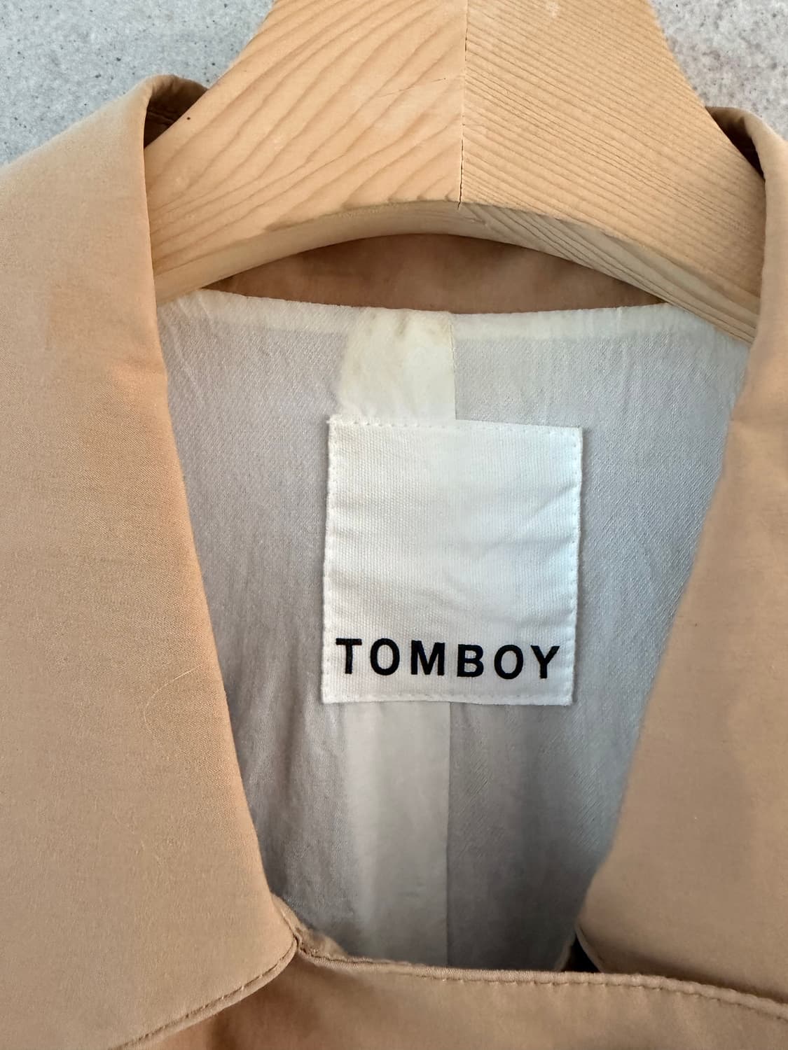 톰보이 베이지 트렌치코트 오버핏 상품이미지3