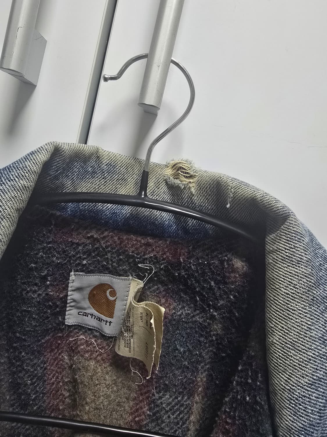 칼하트 j11 데님 블랭킷 트러커 상품이미지6