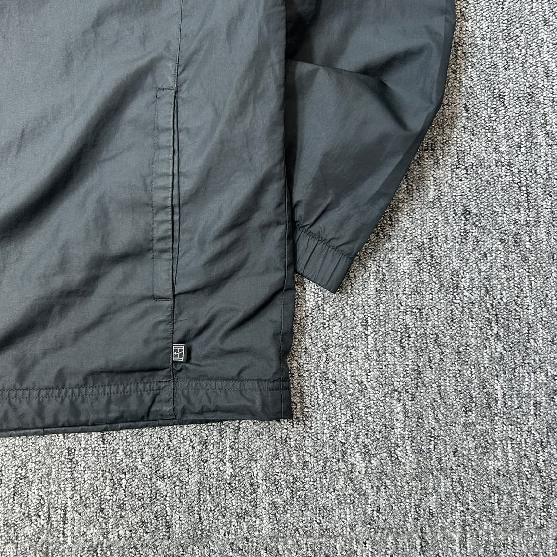 나이키 스우시 히든후드 바람막이 자켓 상품이미지3