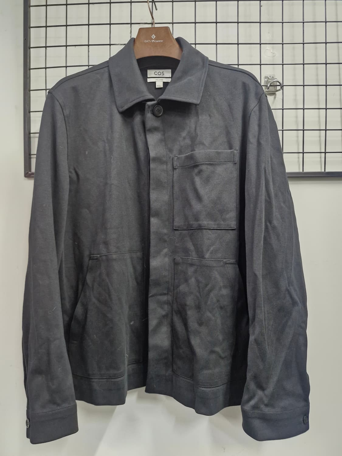 105XL COS 코스 미니멀 워크웨어 자켓 검정. 상품이미지1