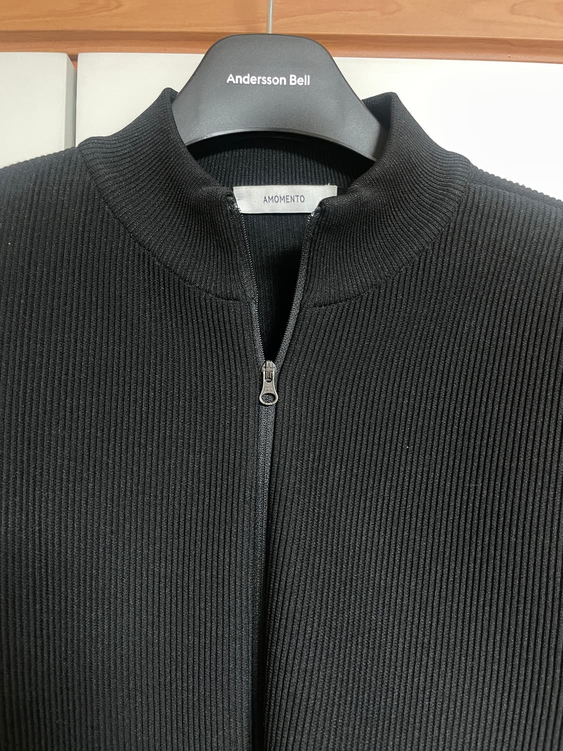 아모멘토 모크 넥 집업 가디건 L사이즈 상품이미지1