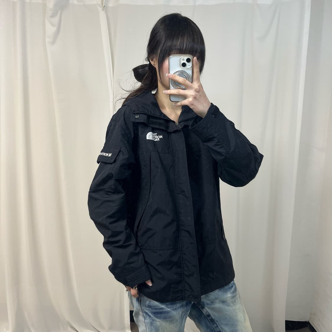 The North Face windbreaker 상품이미지2