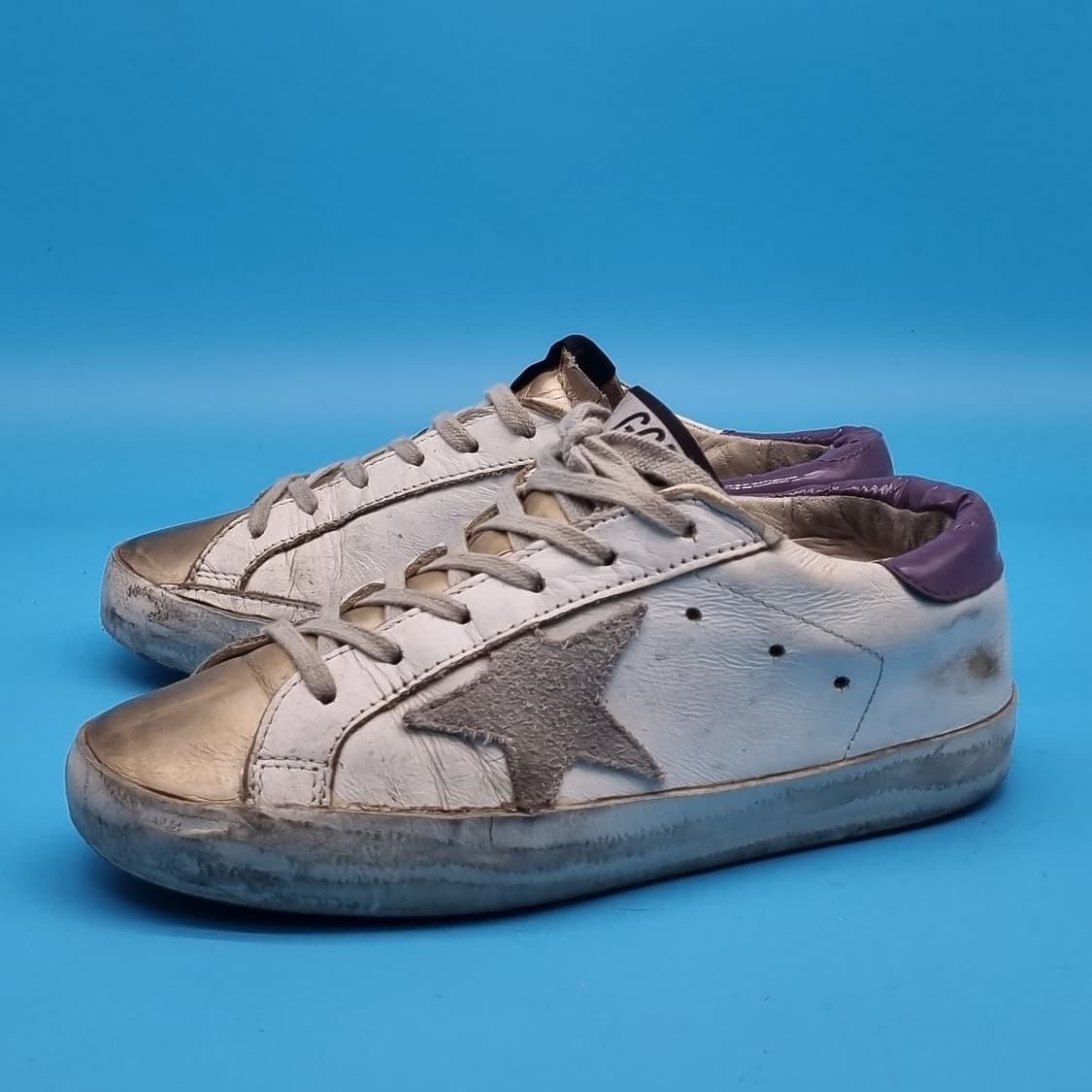 O 골든구스 슈퍼스타 퍼플탭 스니커즈36 230 굽5 상품이미지1