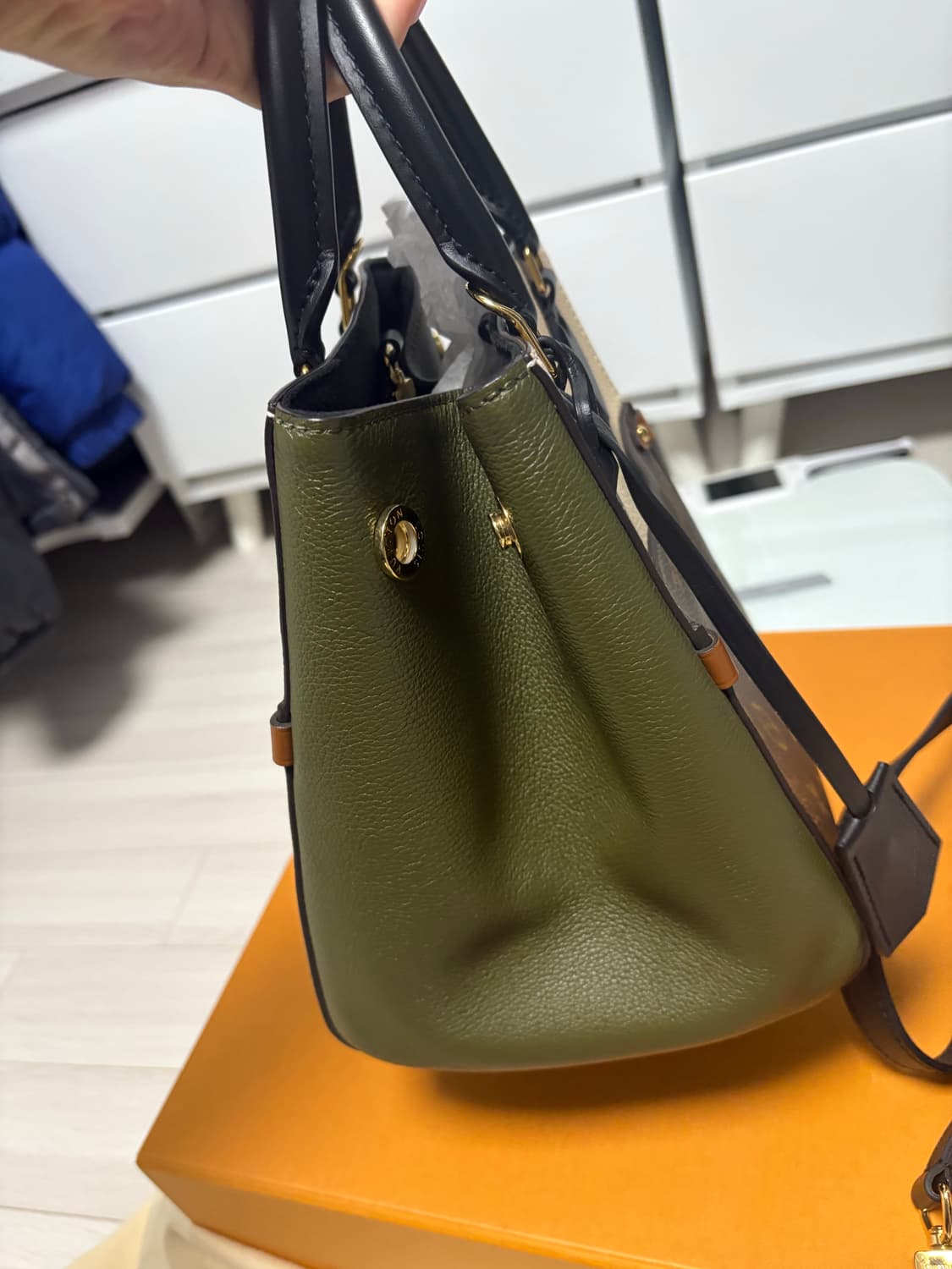 루이비통 폴드도트 pm 상품이미지4