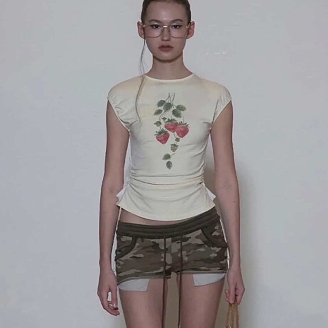 스컬프터 베리셔링탑 크림 berry shirring top 상품이미지2