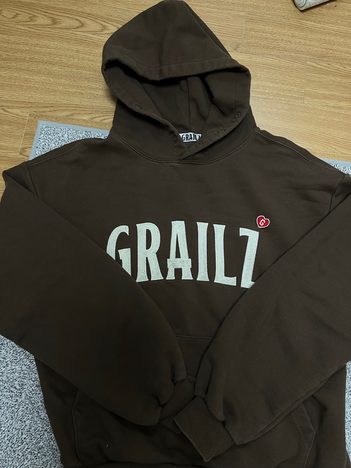 그레일즈 후드티 상품이미지1