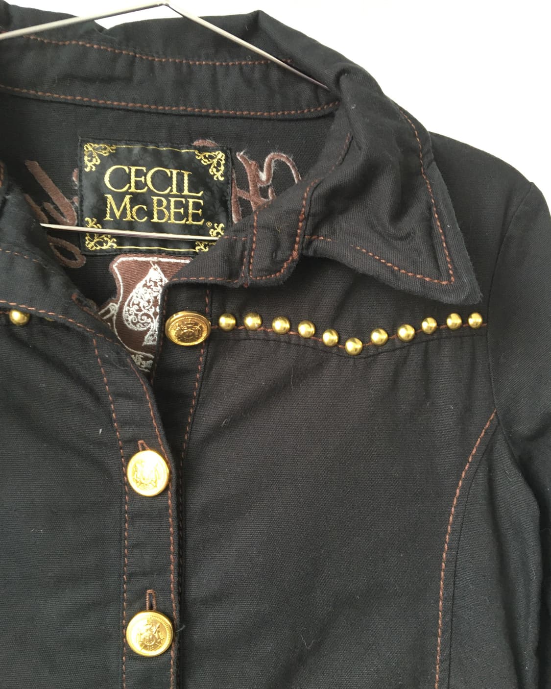 Cecil Mcbee back lace up point stud shir 상품이미지6