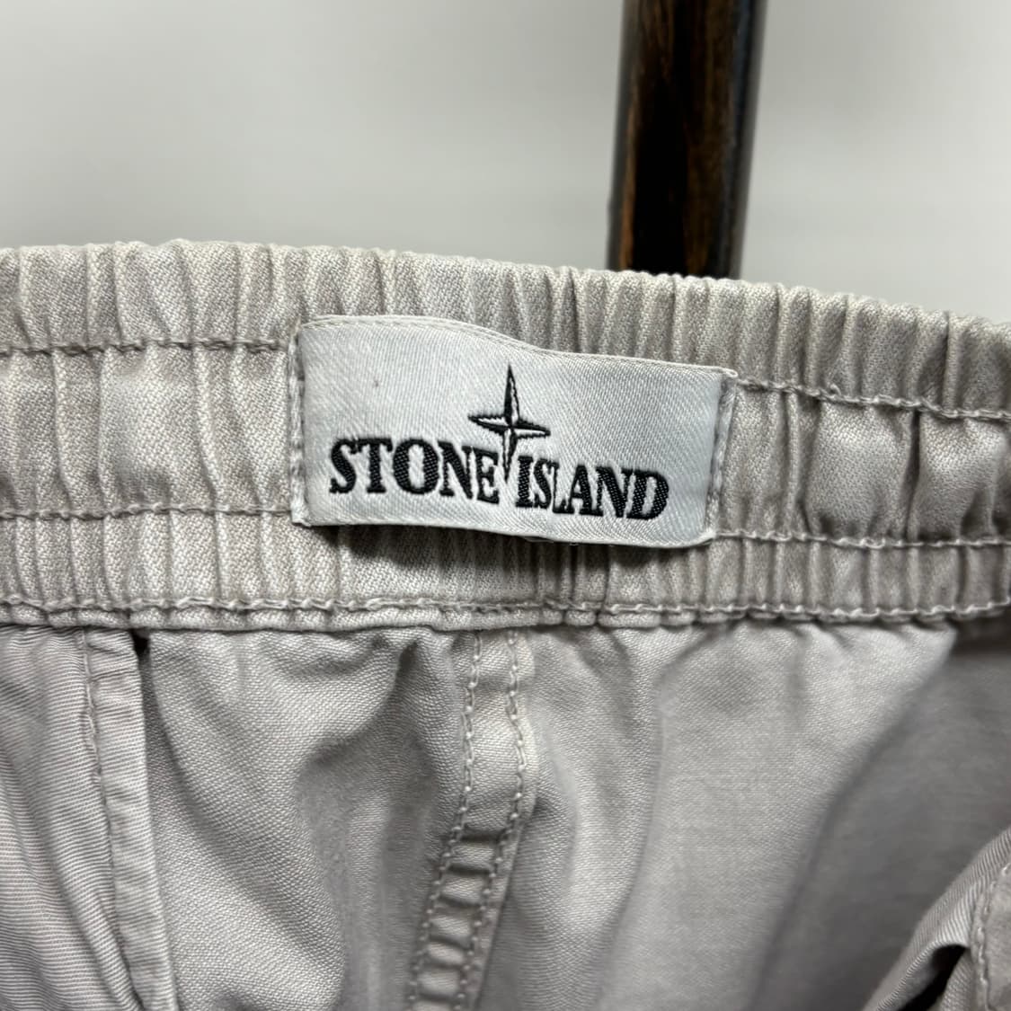 [30]스톤아일랜드 와펜패치 조거팬츠 상품이미지3