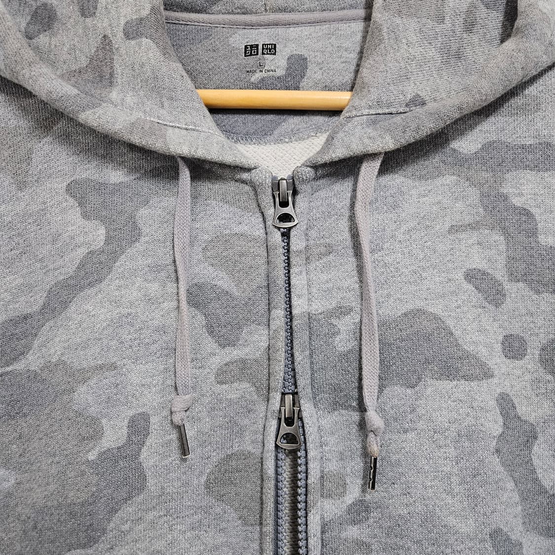 L 100 유니클로 카모 투웨이 후드집업 상품이미지4