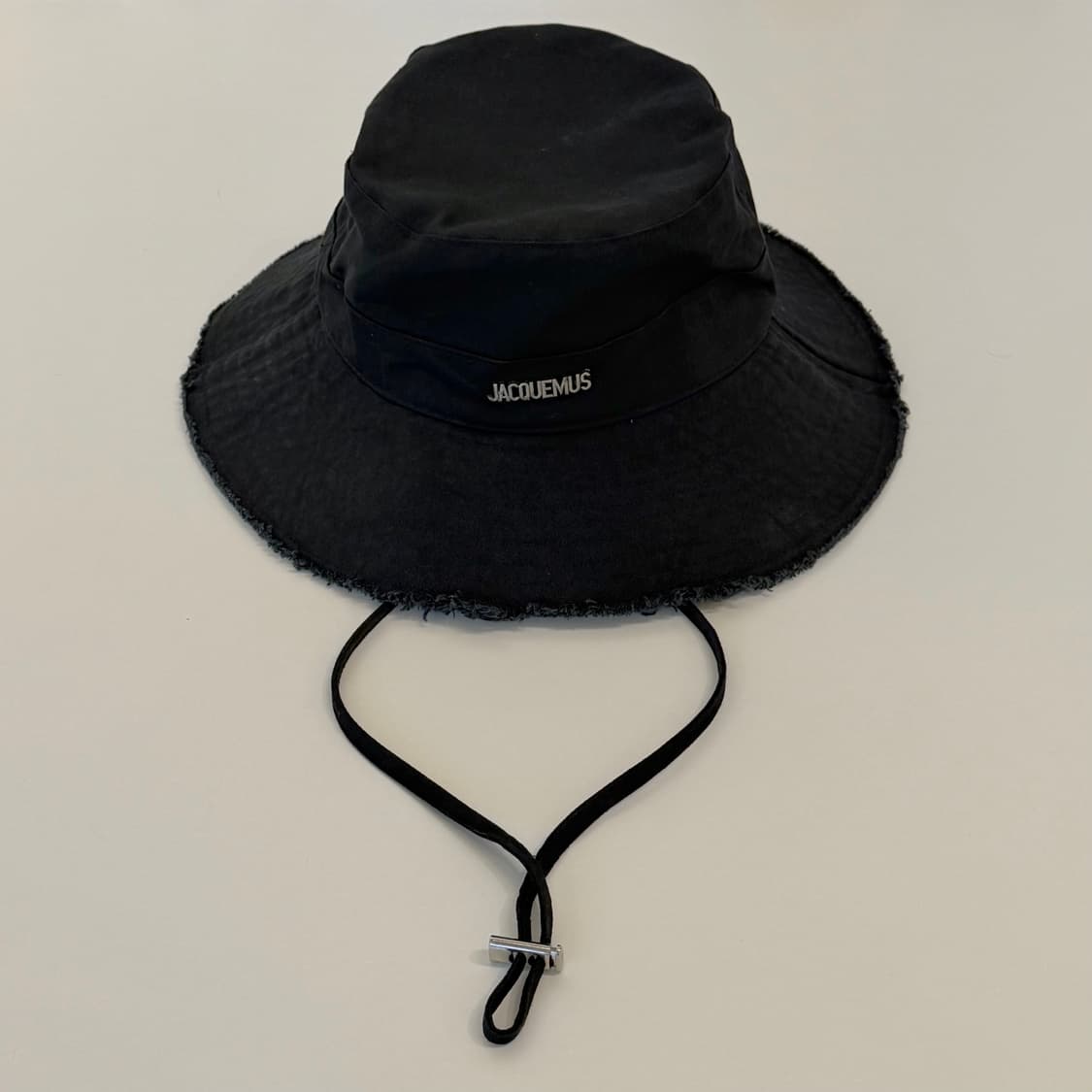 자크뮈스(Jacquemus) 르밥 아티초크 버킷햇 블랙 F 상품이미지1