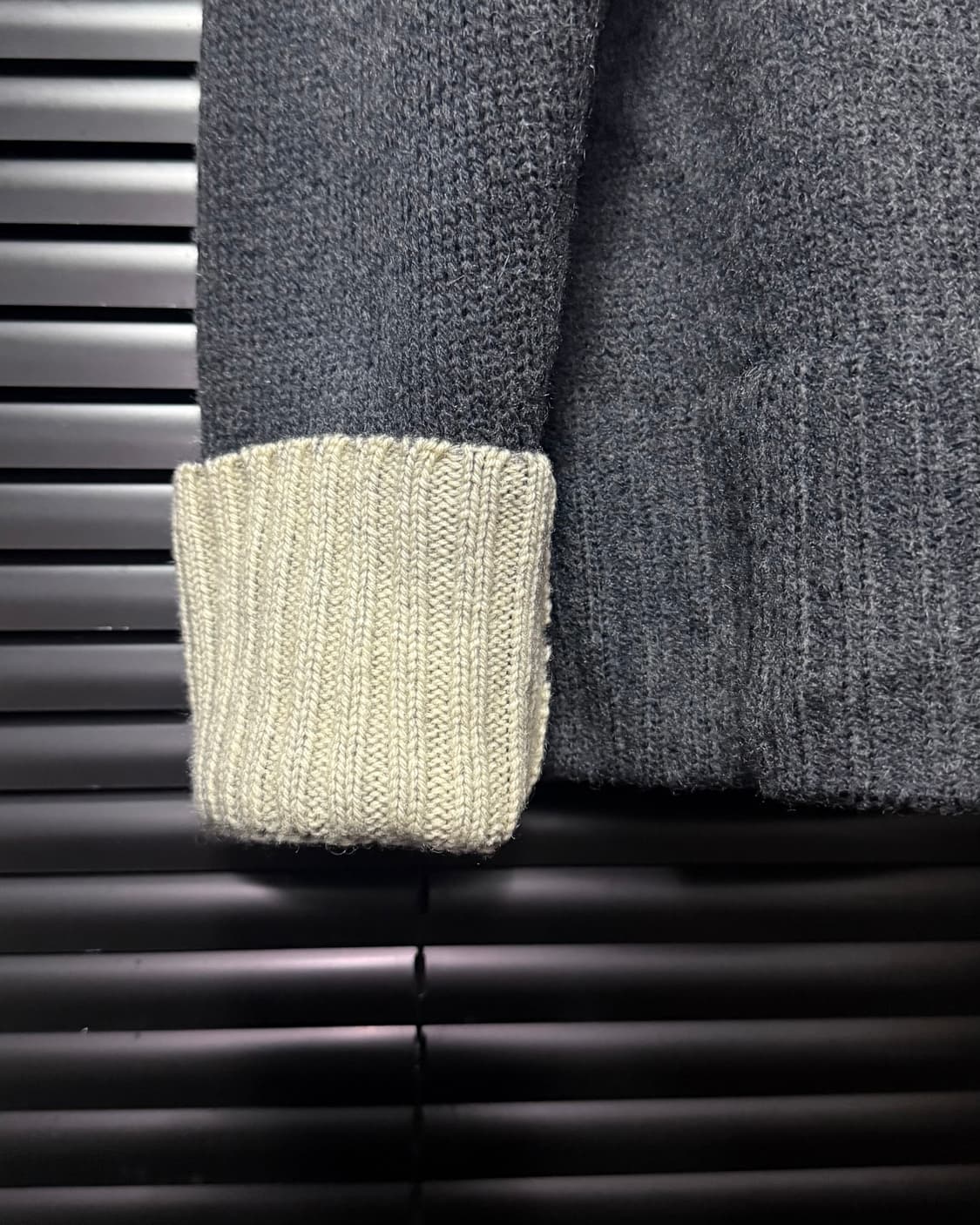 디젤 울 니트 골지 스웨터 하이넥 집업 가죽 지퍼 배색 고스 펑크 락 상품이미지7