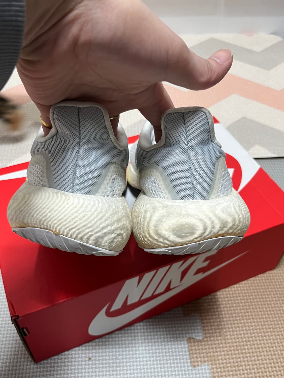 아디다스 퓨어부스트 런닝화 스니커즈 240 상품이미지5