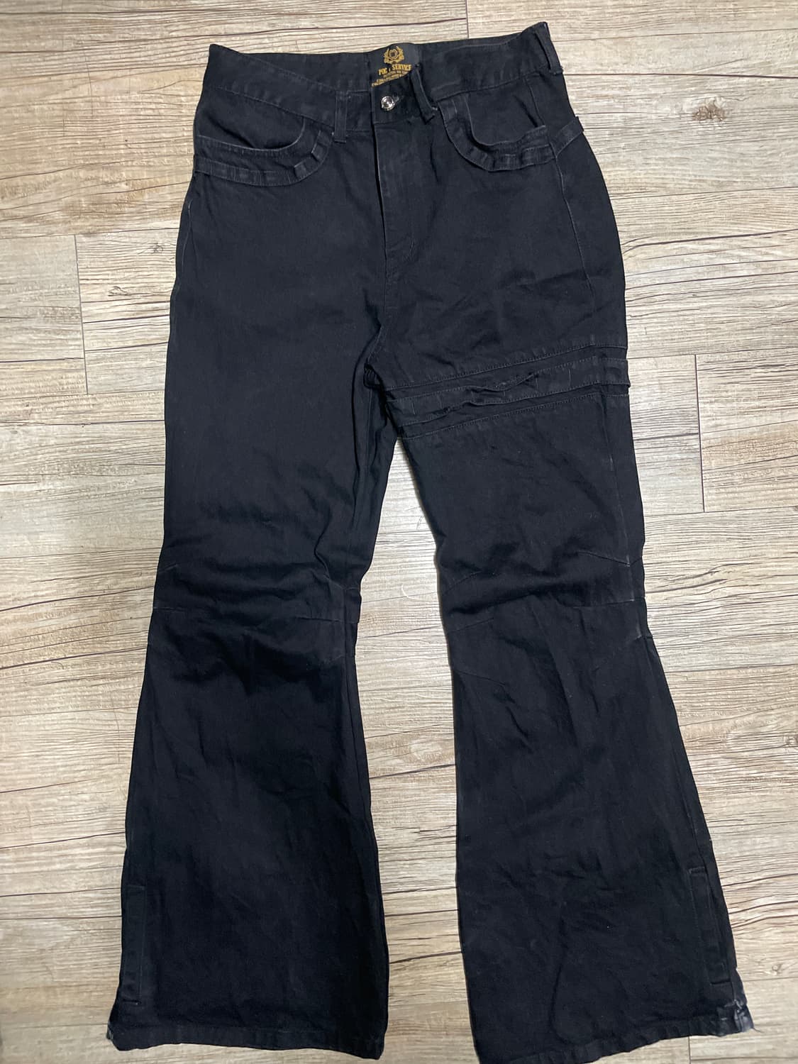 포그서비스 플레어팬츠 블랙 2사이즈 판매합니다. 상품이미지1