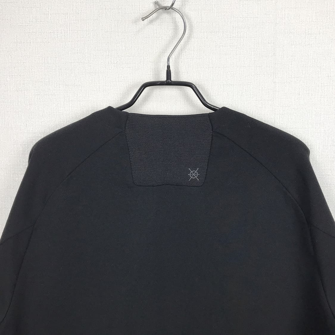 데상트 듀얼리스 맨투맨 티셔츠 남성100 상품이미지6