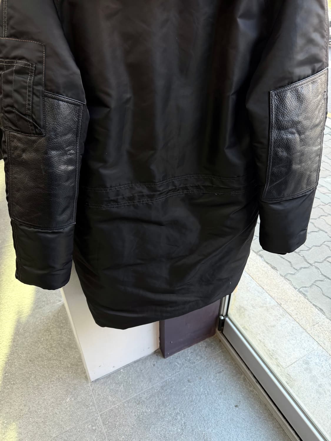 50/ 솔리드옴므 구스다운 고트레더 후디 패딩 상품이미지8