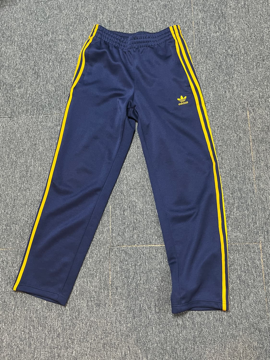 (상태 최상) 아디다스 트랙팬츠 S 상품이미지2