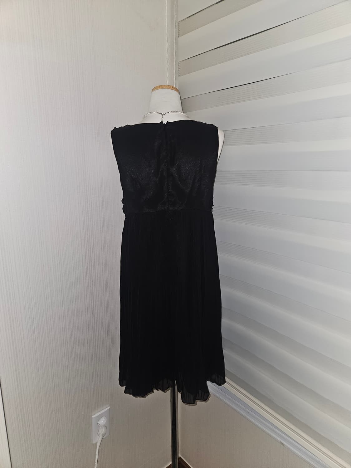 mint garden 공겜여주 로즈블랙 드레스 상품이미지3