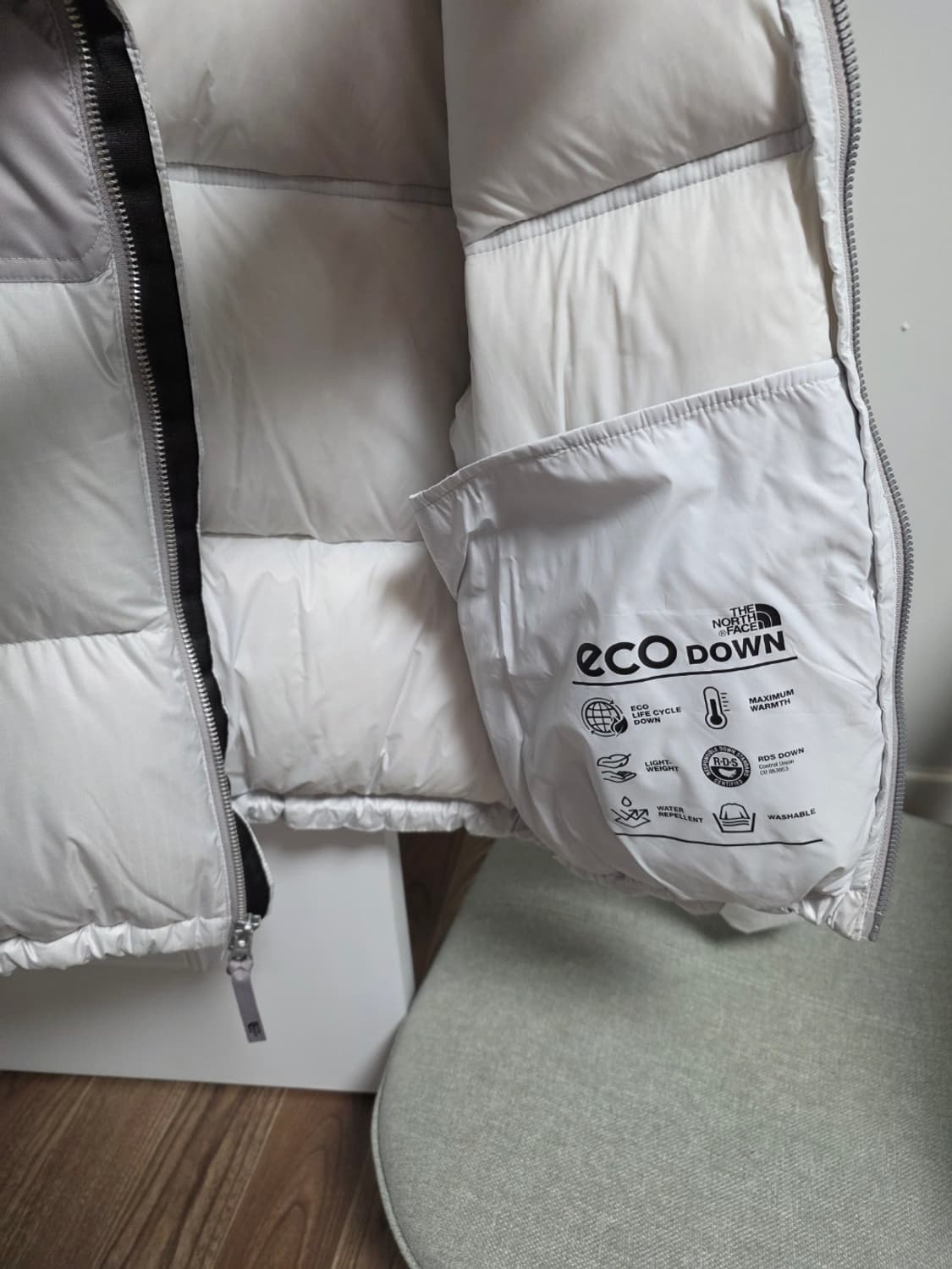 노스페이스 화이트 라벨 노벨티 눕시 다운 자켓 아이스그레이 S 상품이미지4