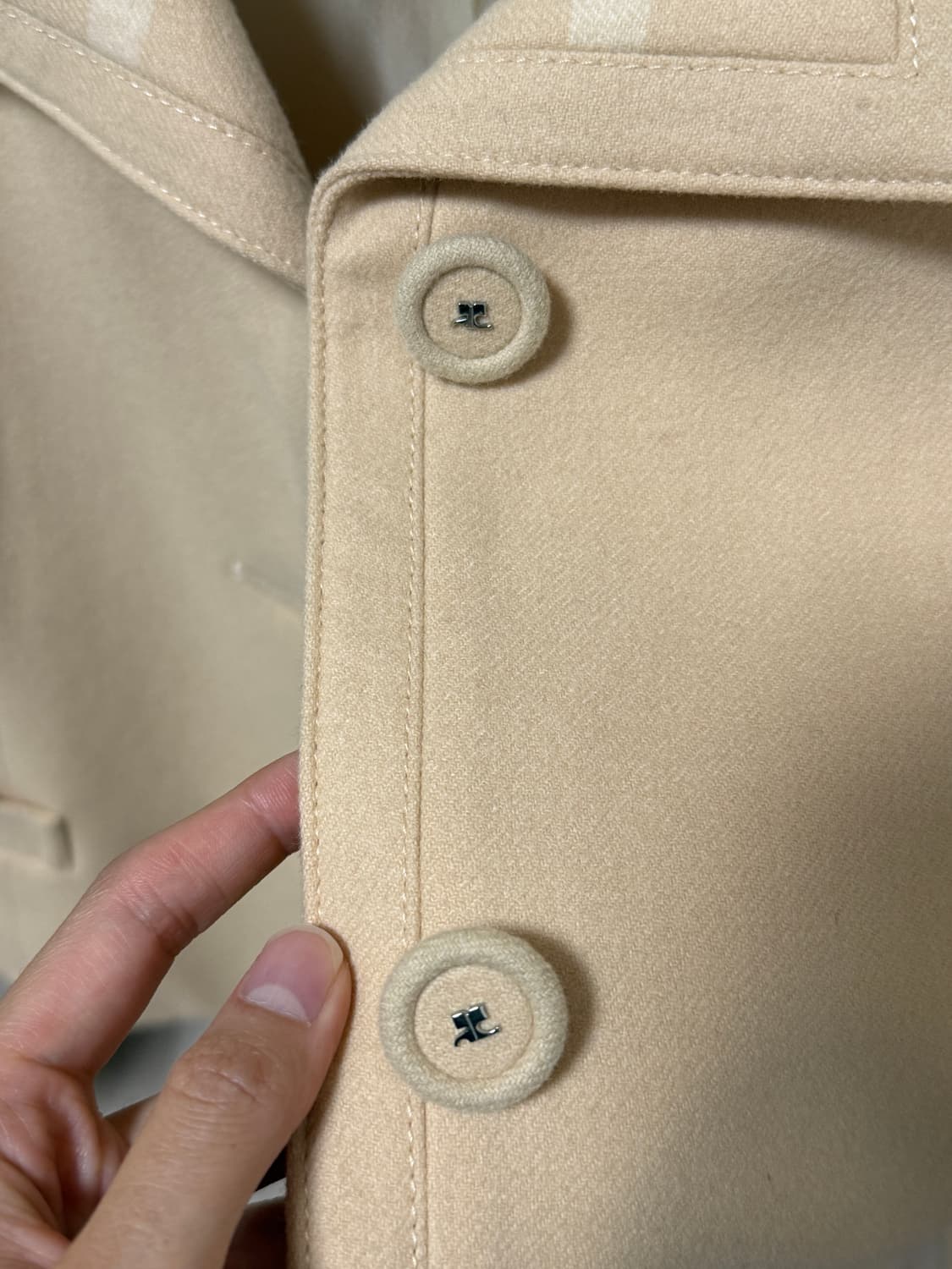 꾸레쥬 아이보리 베이지 자켓 상품이미지2