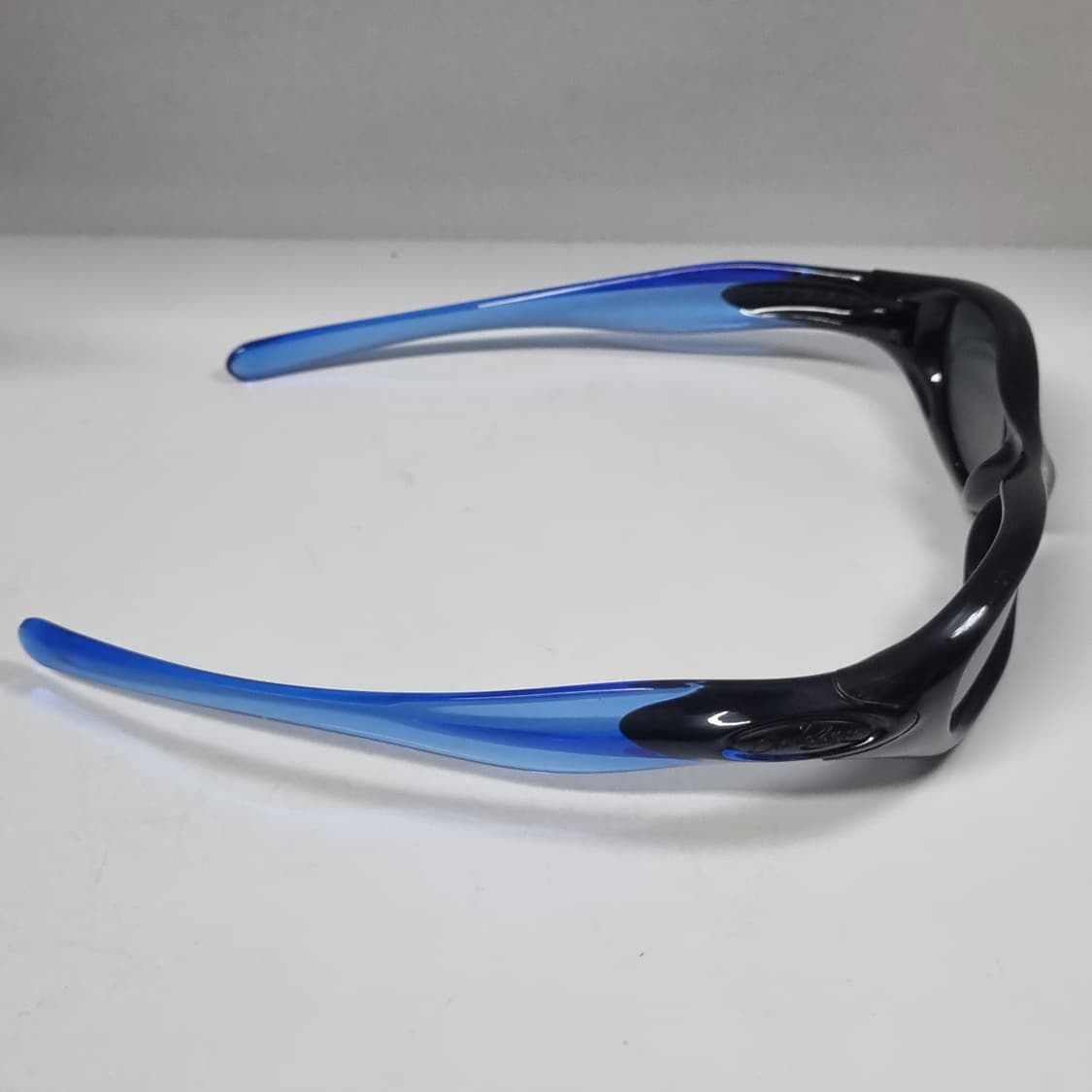 오클리 포켓(2003) 폴리쉬드 블랙 새렌즈 상품이미지5