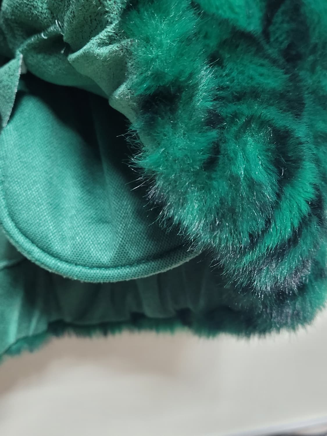 수입의류 에코밍크 후드 반팔집업 상품이미지10