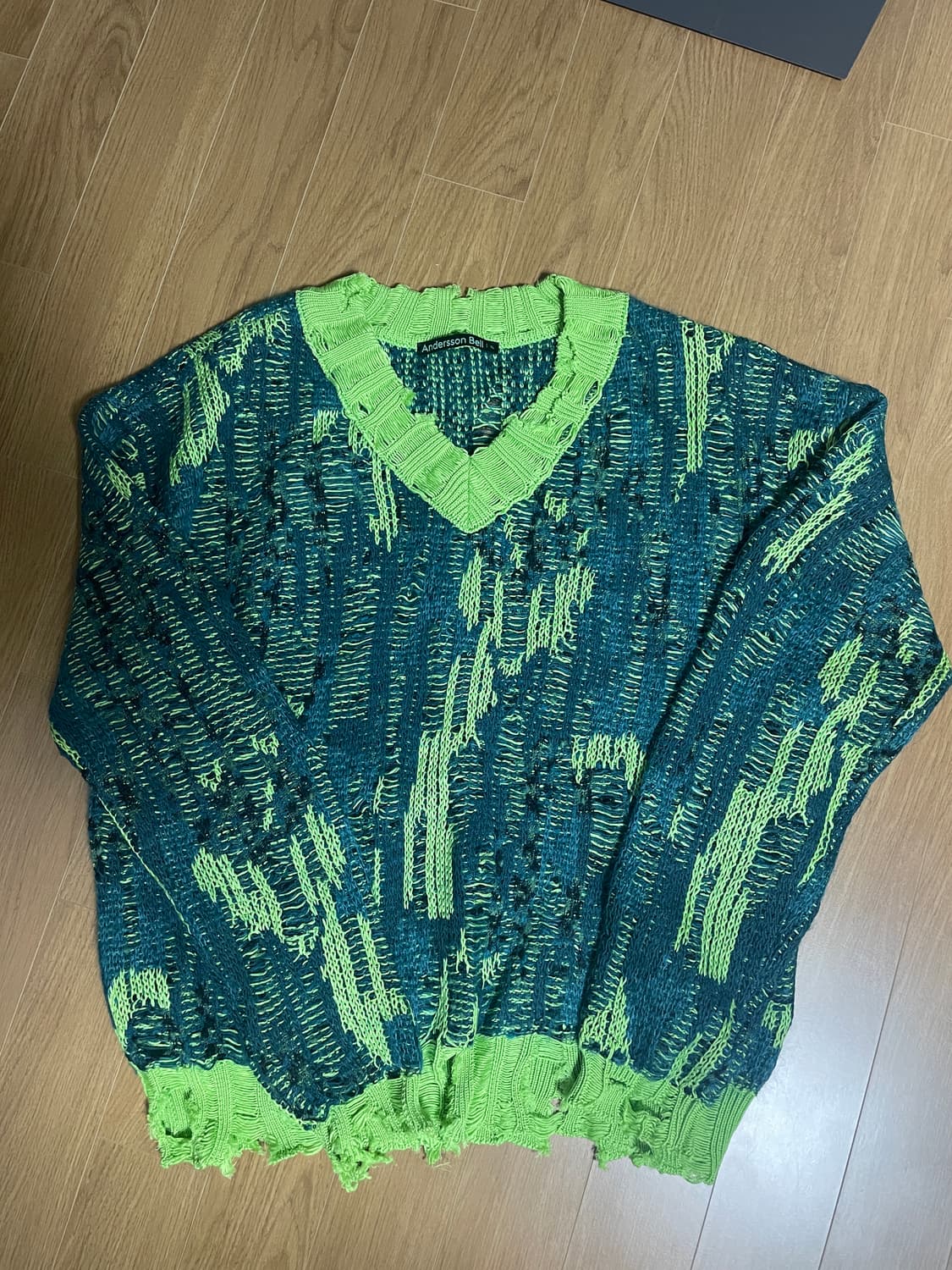 앤더슨벨 세이던 스파이더 브이넥 스웨터 XL 상품이미지1