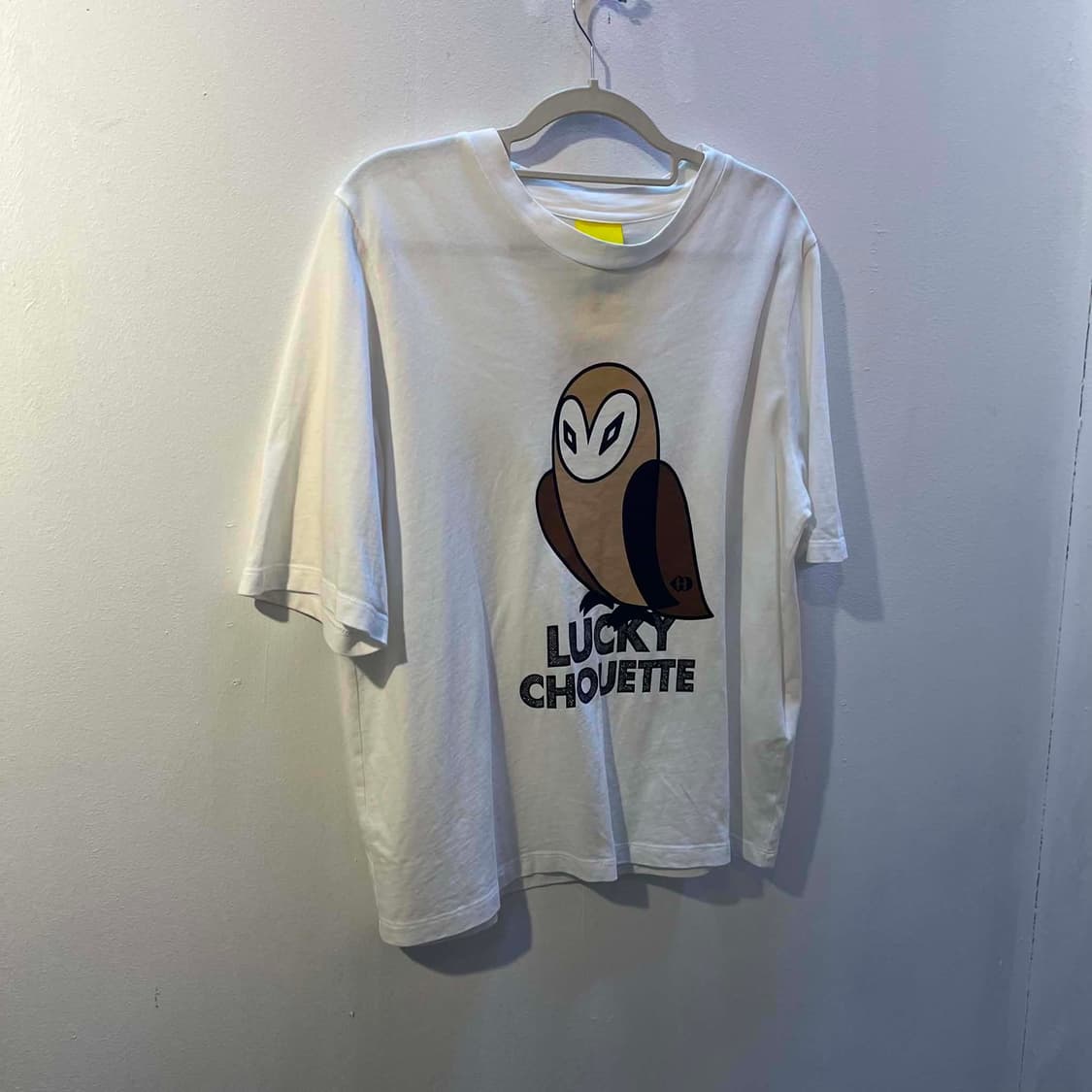 럭키슈에뜨 부엉이 그래픽 반팔 티셔츠 상품이미지3
