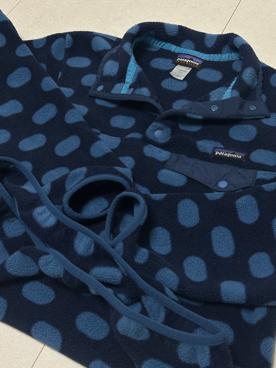 파타고니아 신칠라 도트 땡땡이 M 상품이미지7