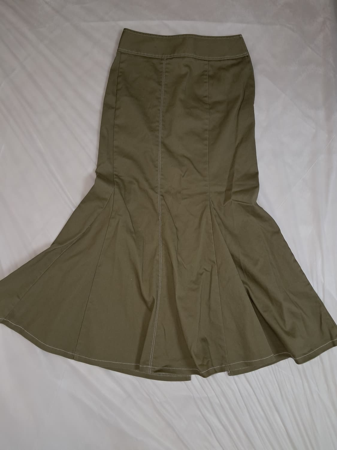 GU y2k깔 카키롱스커트 상품이미지1