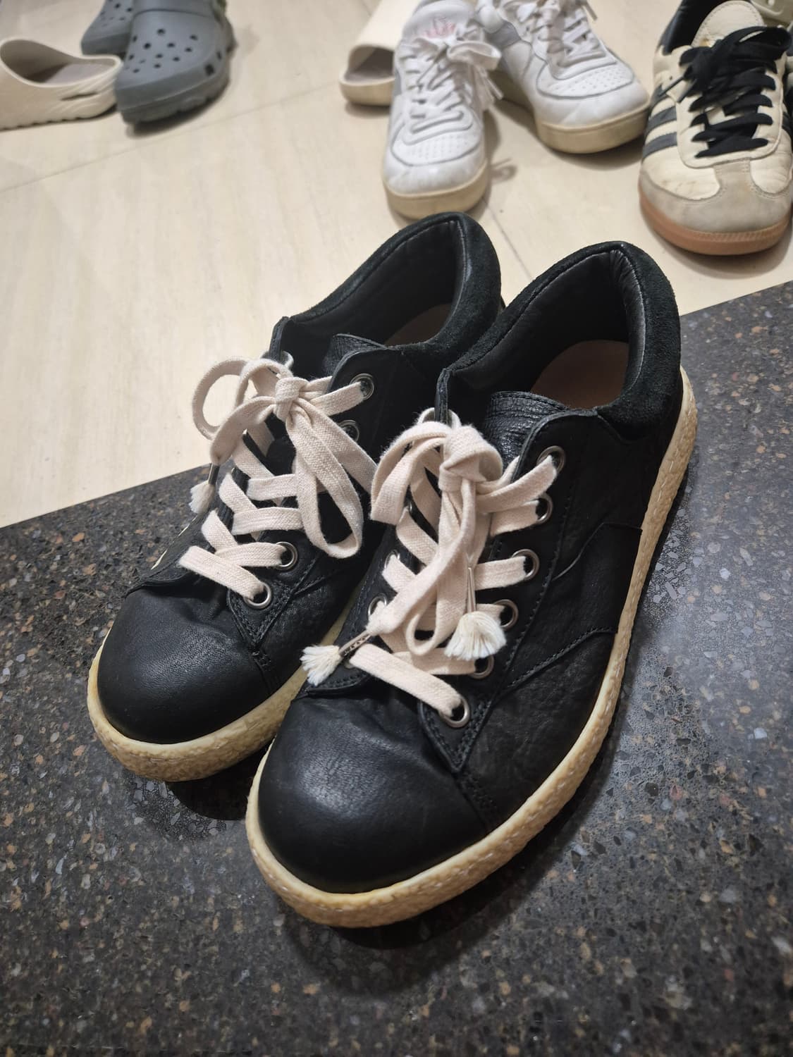 골멧 이모셔널 스니커즈 42 상품이미지1