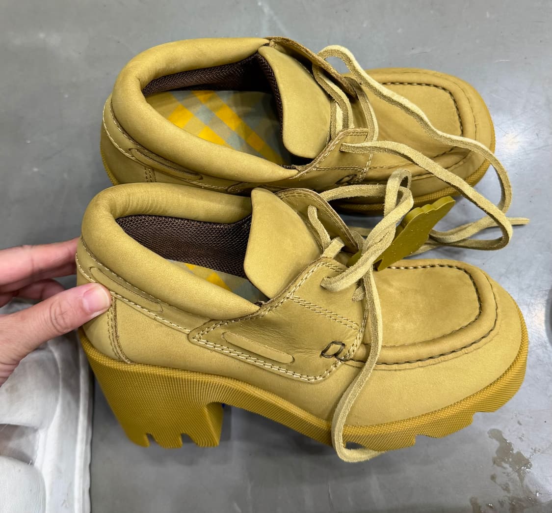 버버리 청키 부츠230mm 상품이미지1