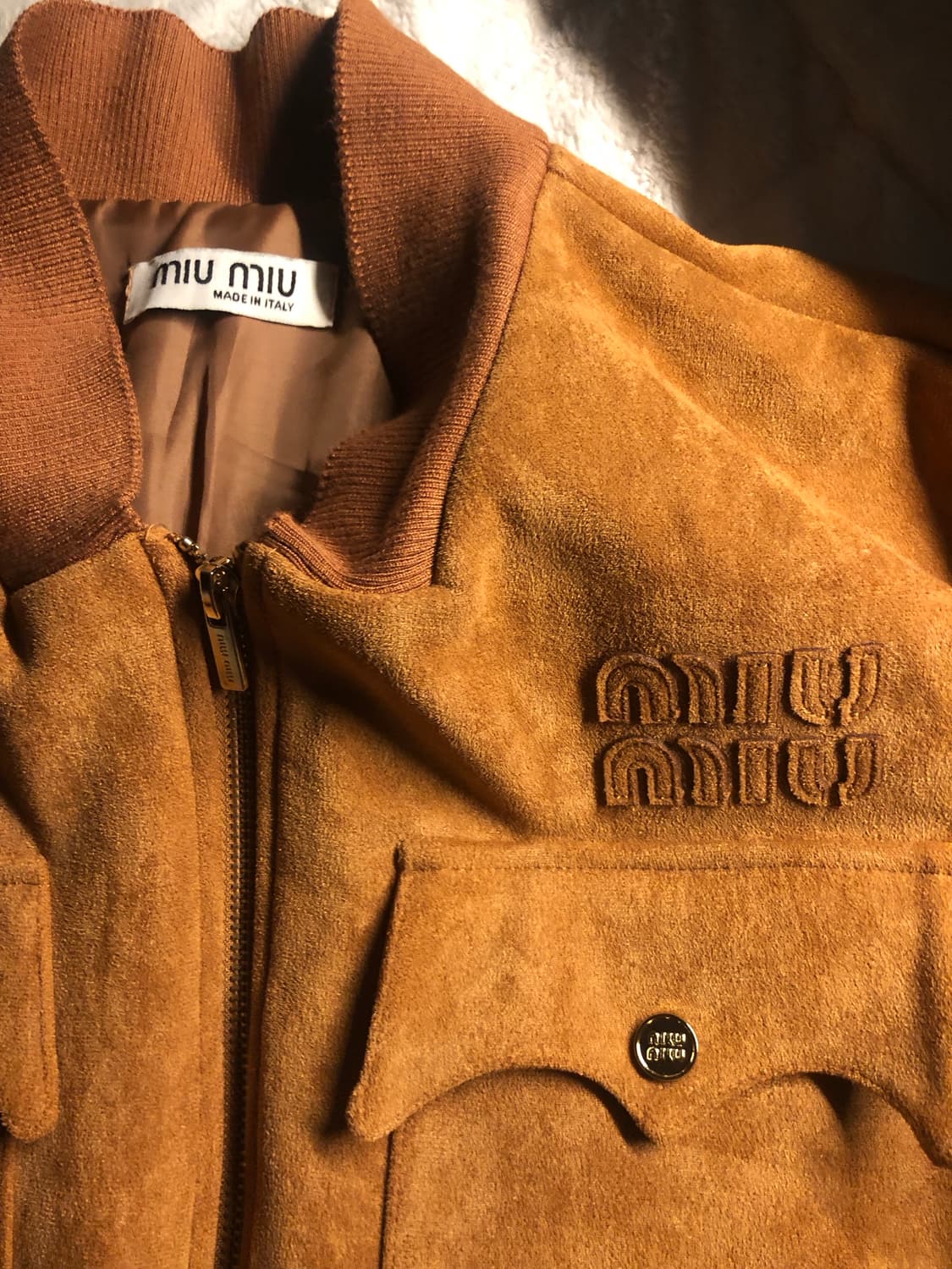 미우미우 스웨이드 브라운 자켓  상품이미지2