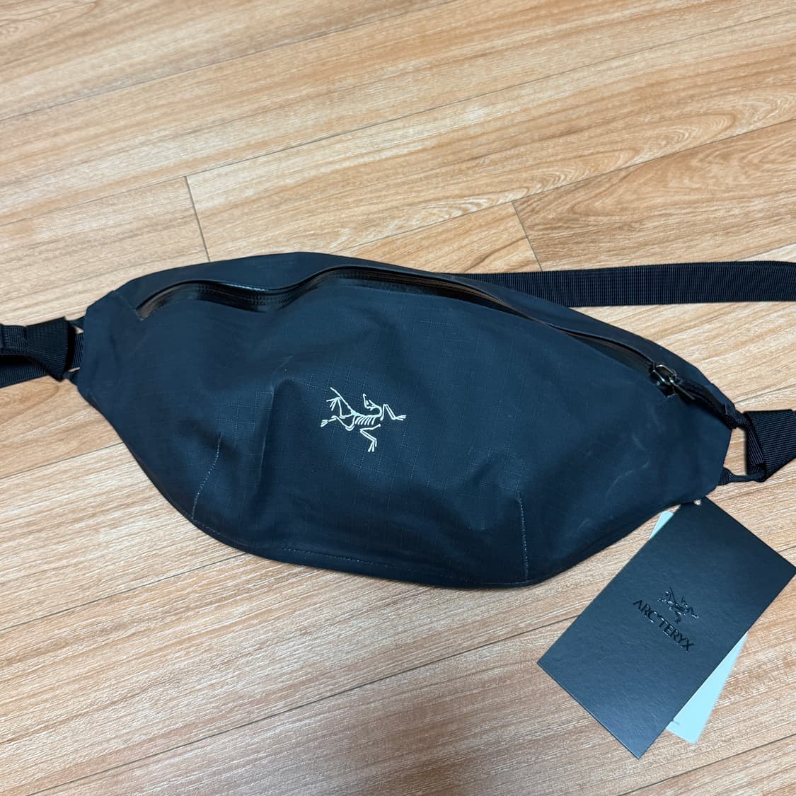 아크테릭스 그랜빌 크로스바디백 블랙 상품이미지1