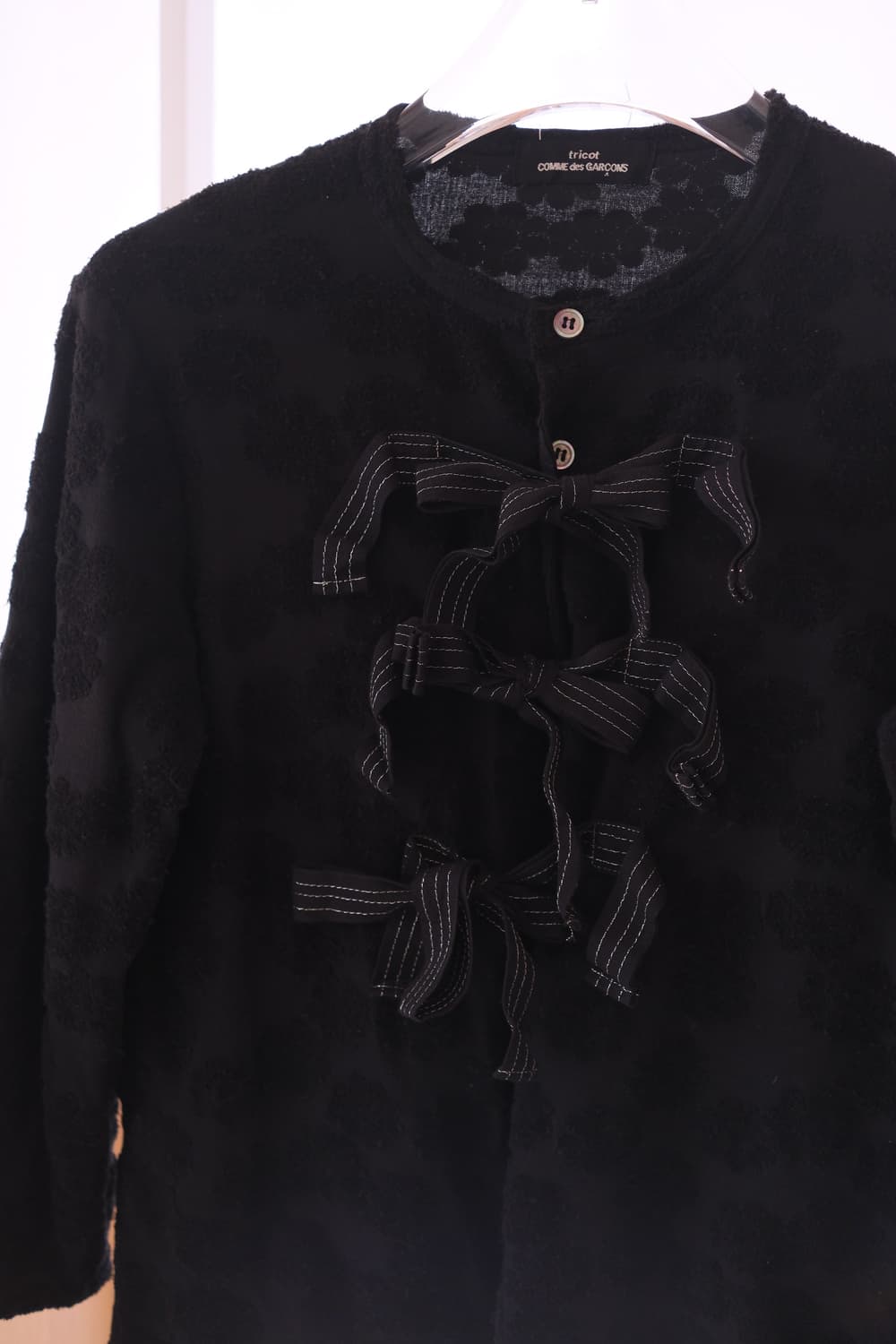 Flower embossed ribbon top 상품이미지7