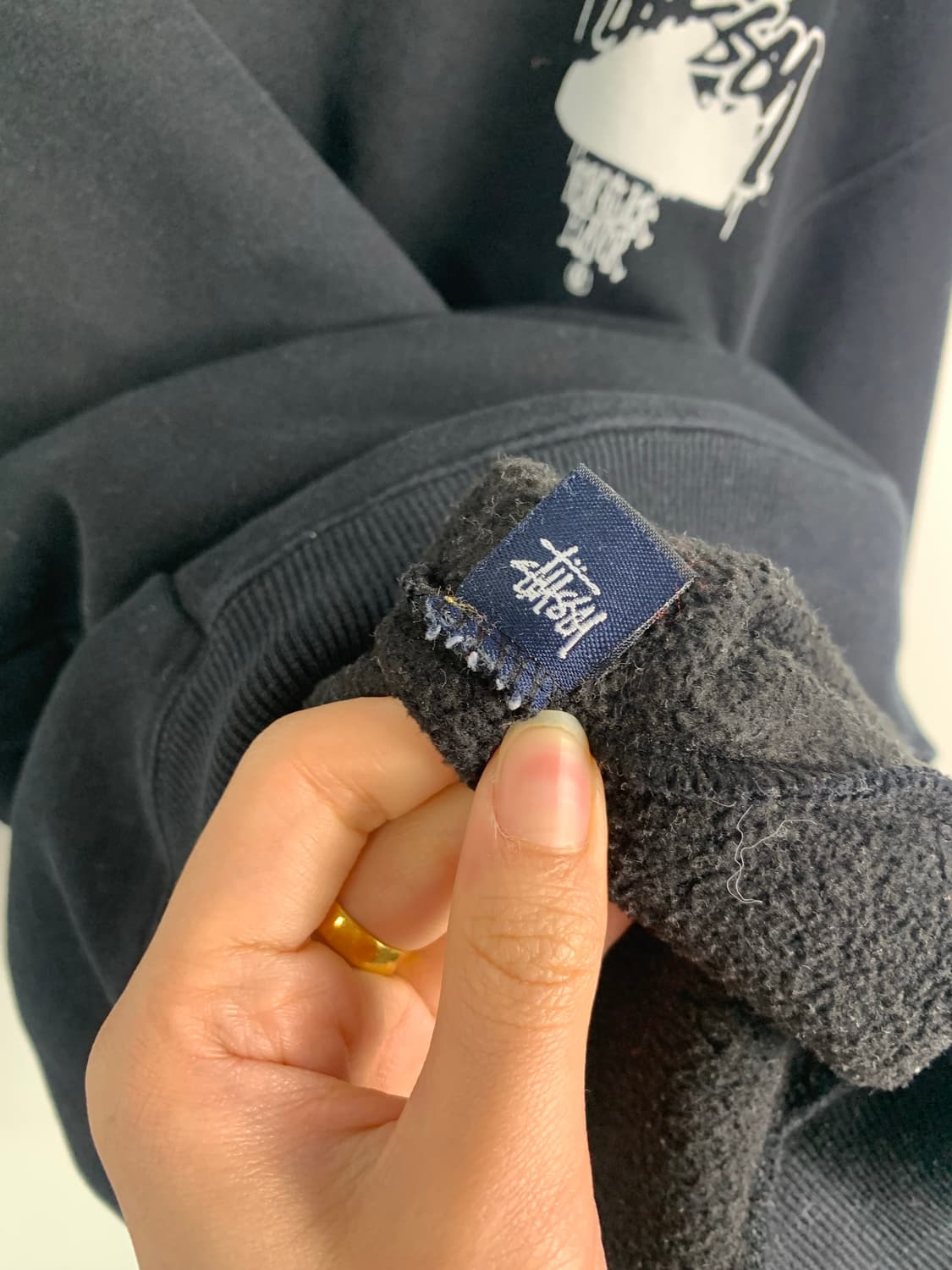 스투시 90s 빅로고 블랙 맨투맨 상품이미지7