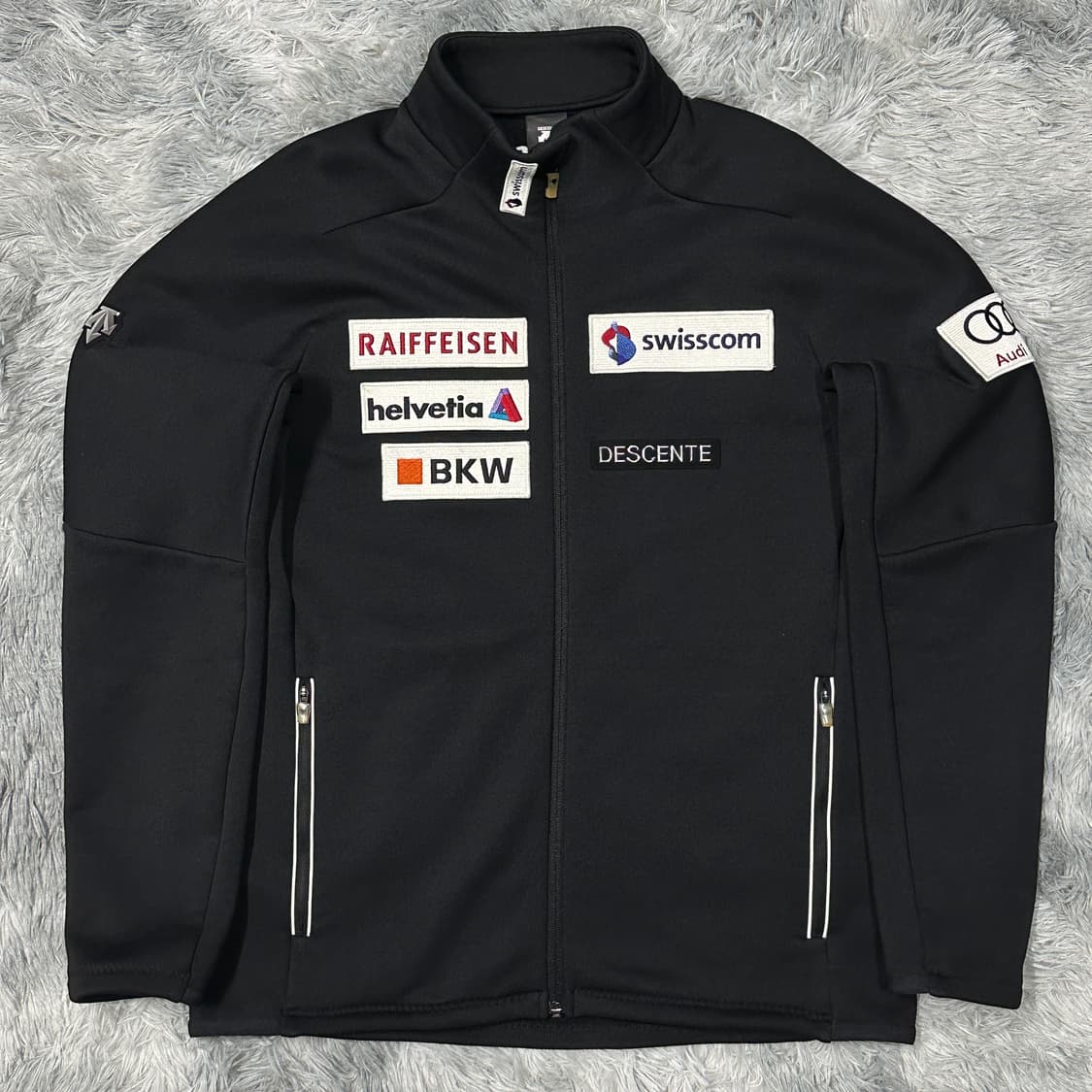 데상트 아우디 레플리카 스키팀 트랙탑 L 상품이미지1