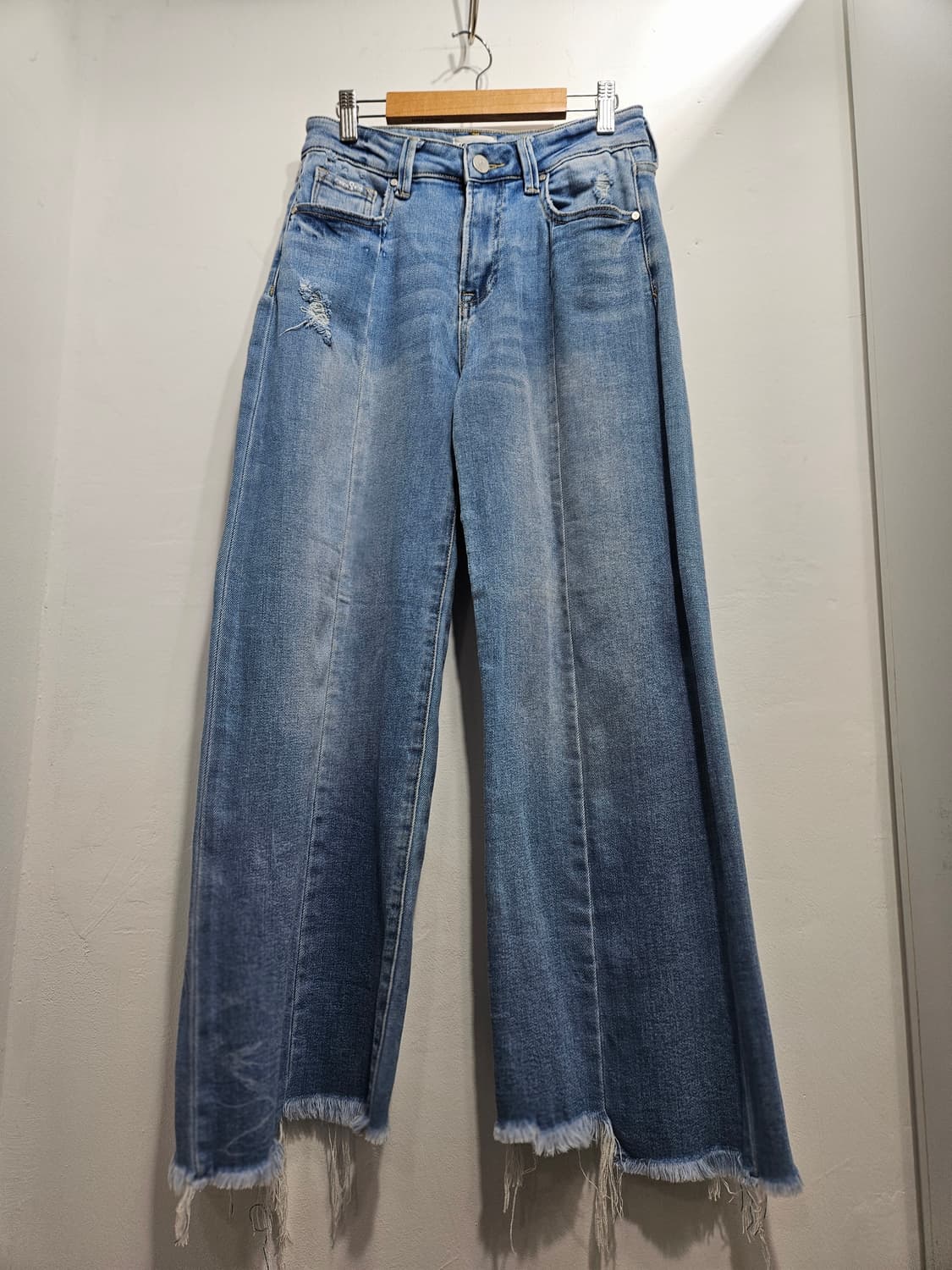 미국 Insane Gene 브랜드의 데미지 컷팅진 상품이미지8