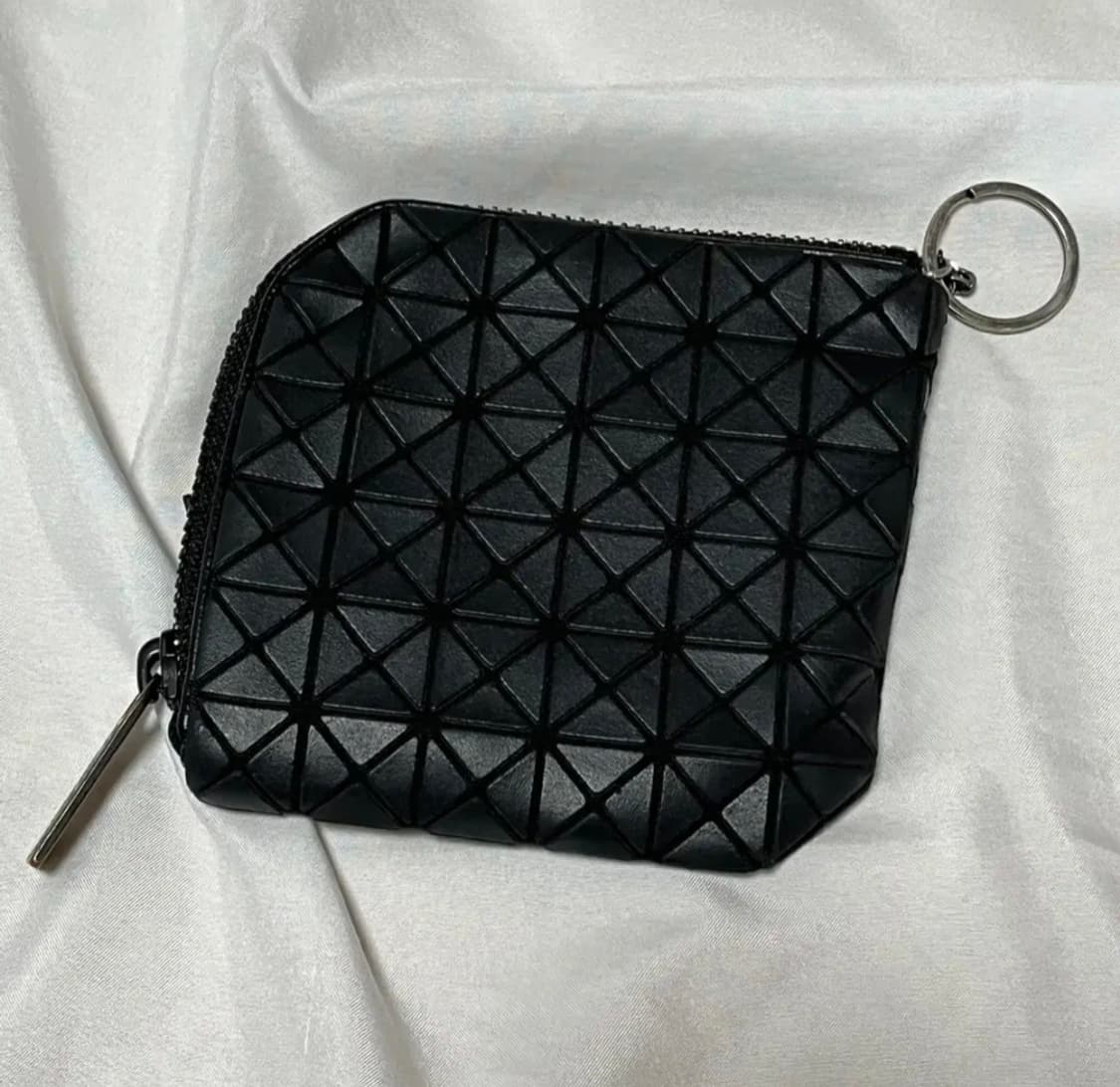 이세이미야케 바오바오 클램 월렛 지퍼 반지갑 상품이미지2