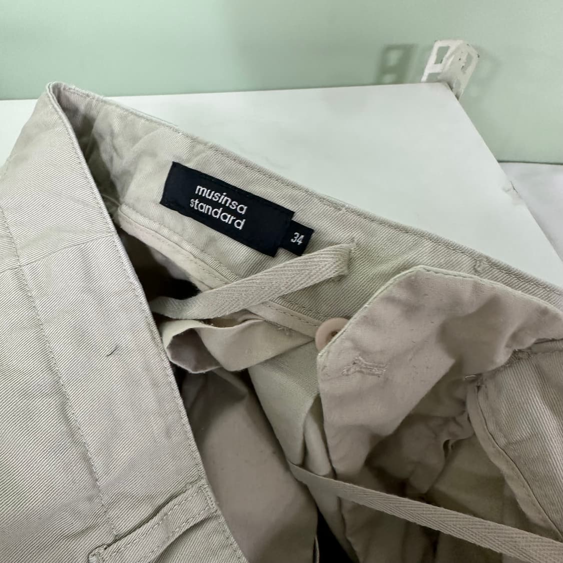 XL 34 무신사스탠다드 라이트베이지 하이웨스트 투턱 와이드 코튼팬츠 상품이미지3