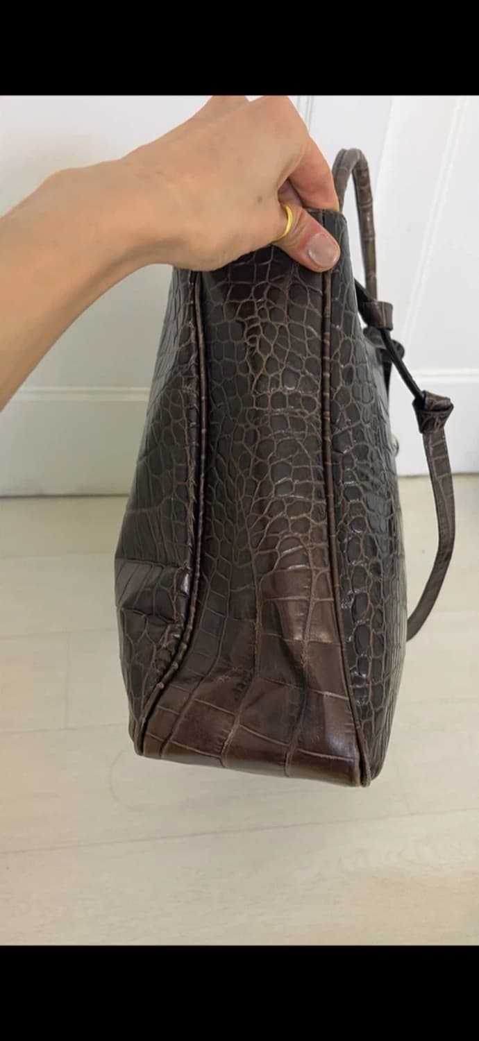 Furla 가죽 토트백입니다 갈색 악어 패턴이 고급스러워요 토트백과 숄더 상품이미지5