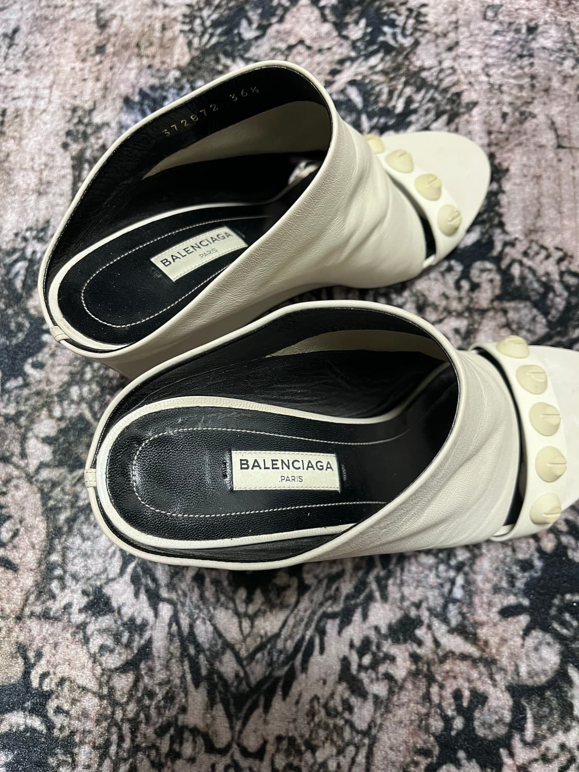 발렌시아가 아카이브 아레나 스터드 웨지 오픈토 힐 235 상품이미지5