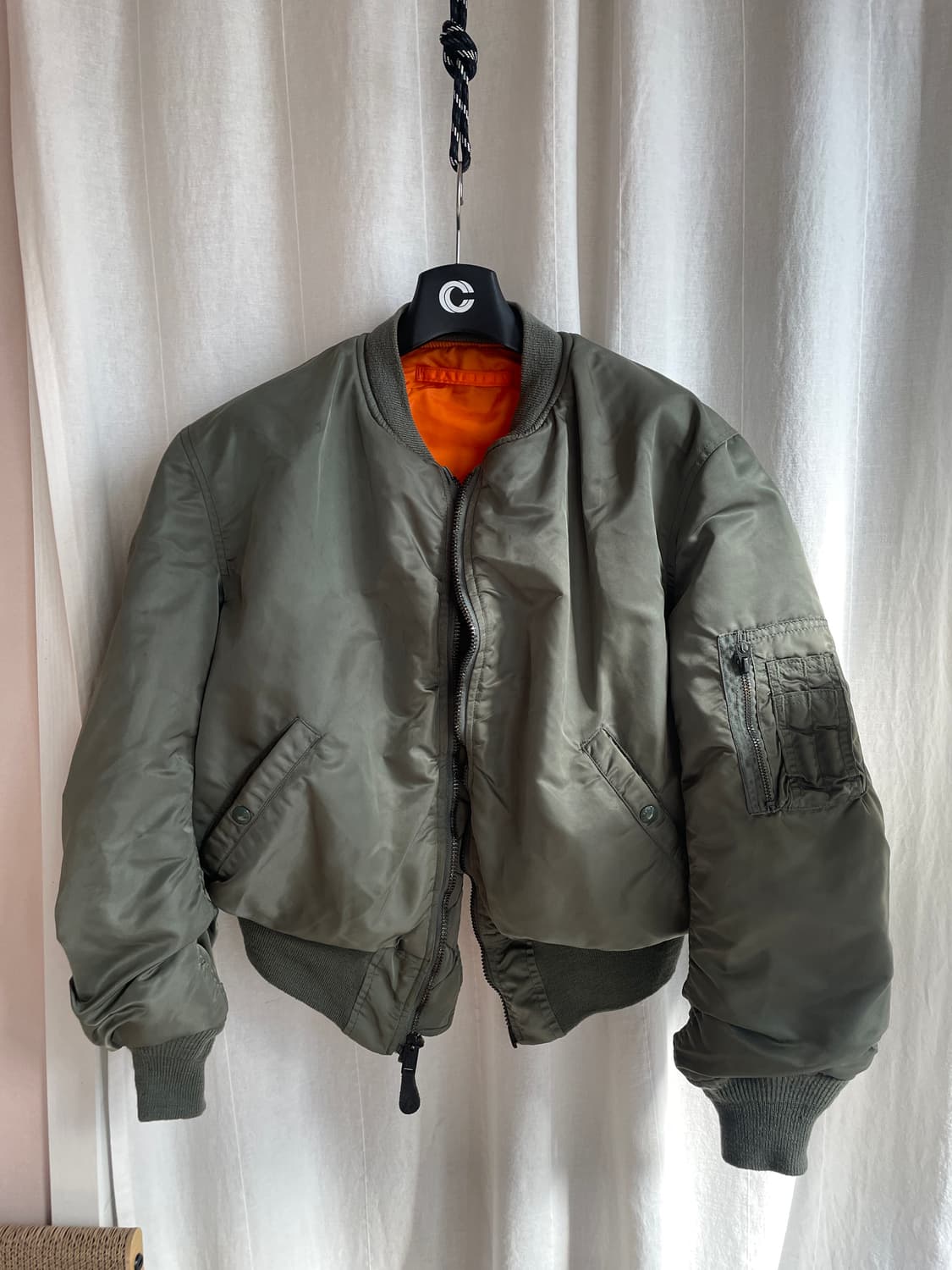 알파 1968s 정밀복각 ma-1 L 판매합니다 상품이미지1