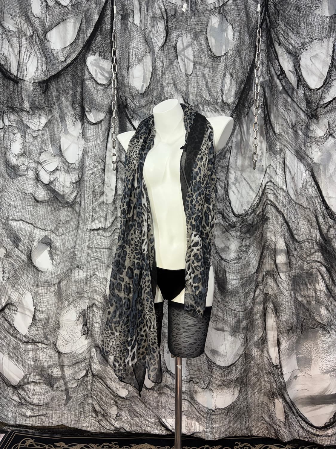 Leopard vtg silk scarf 상품이미지4