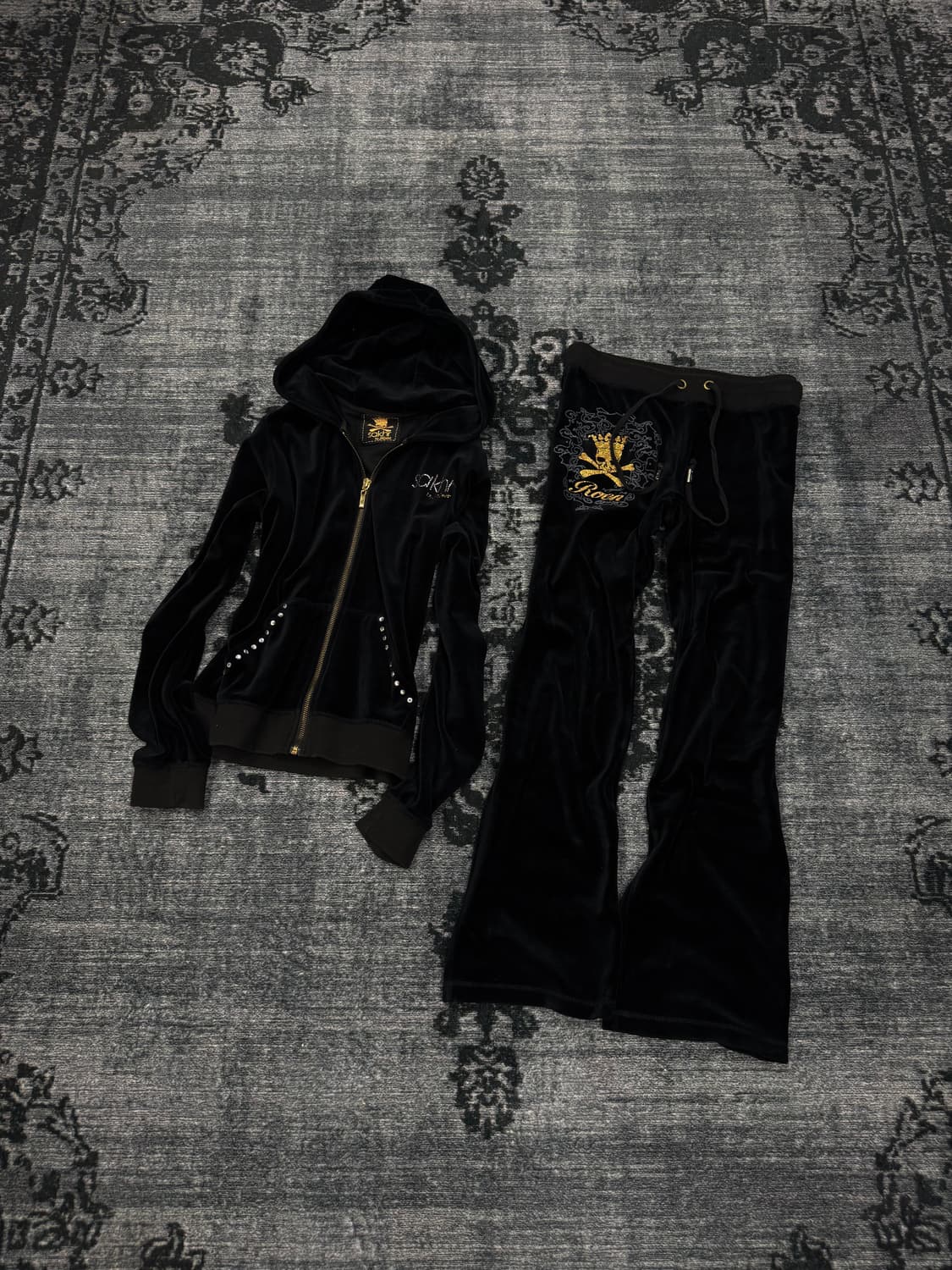 Sakhr by roen velour training set up 상품이미지2