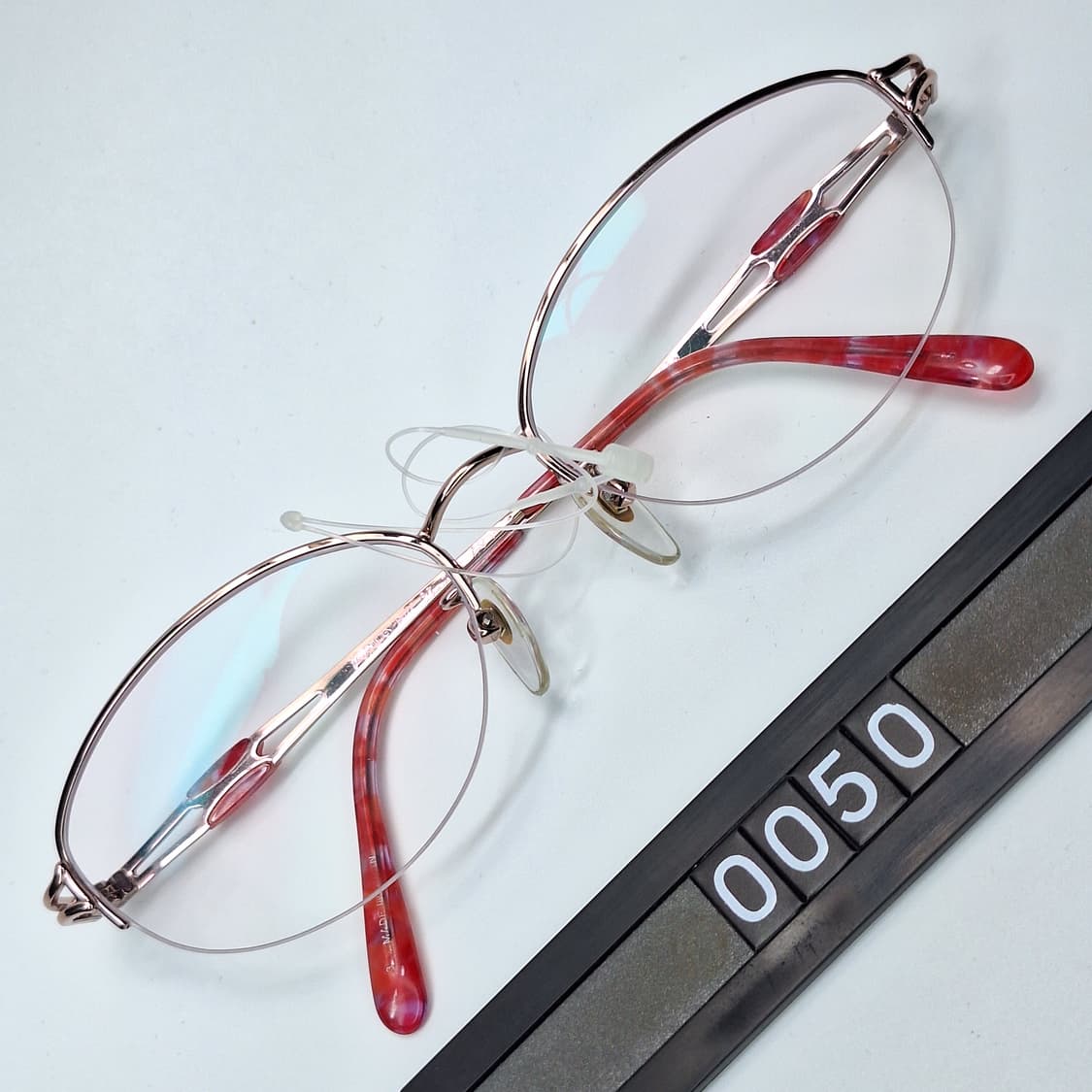 입생로랑 30-0079 순 티타늄 반무테 안경테 명품 일본 제조 수입 상품이미지1