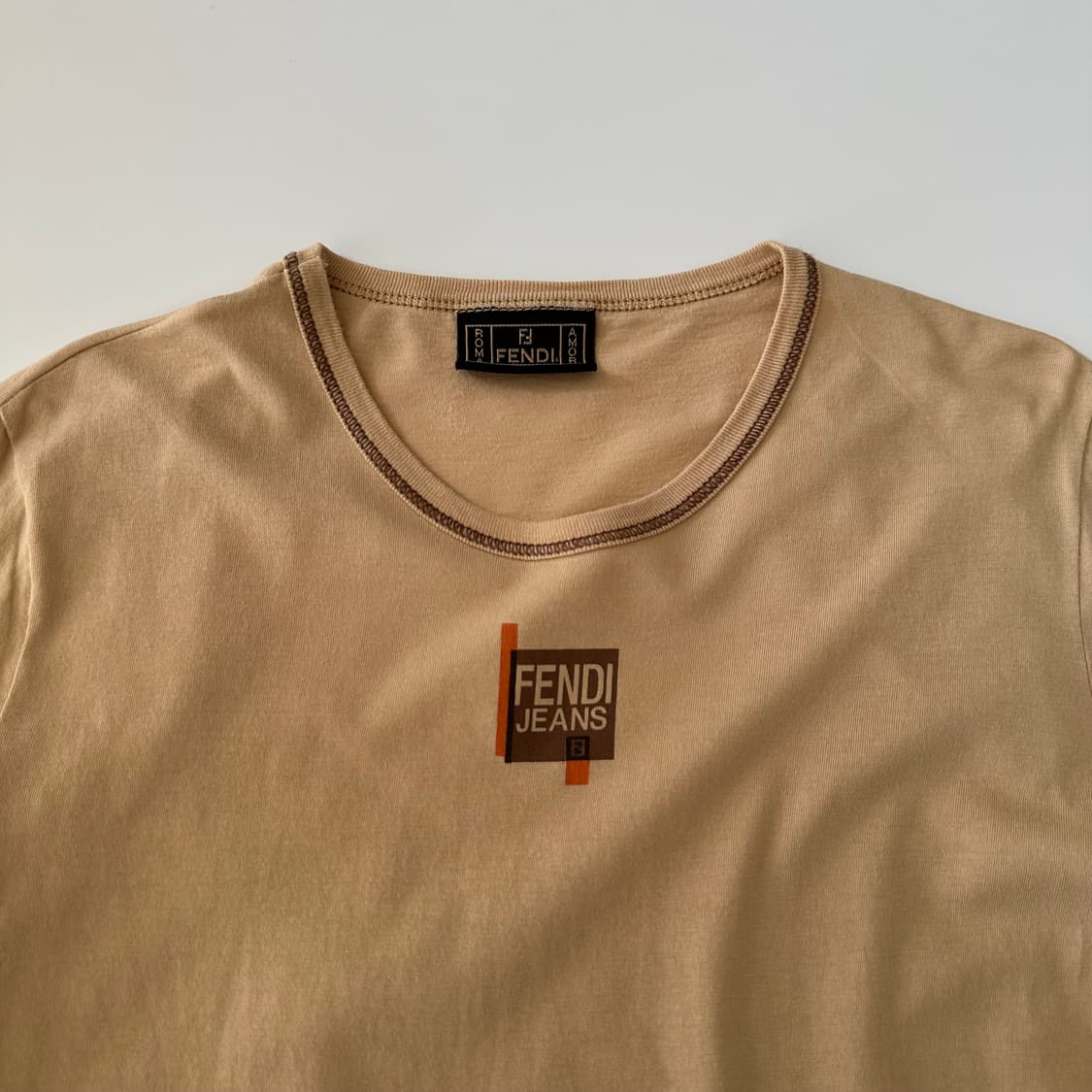 펜디 fendi 로고 반팔 티셔츠 상품이미지2