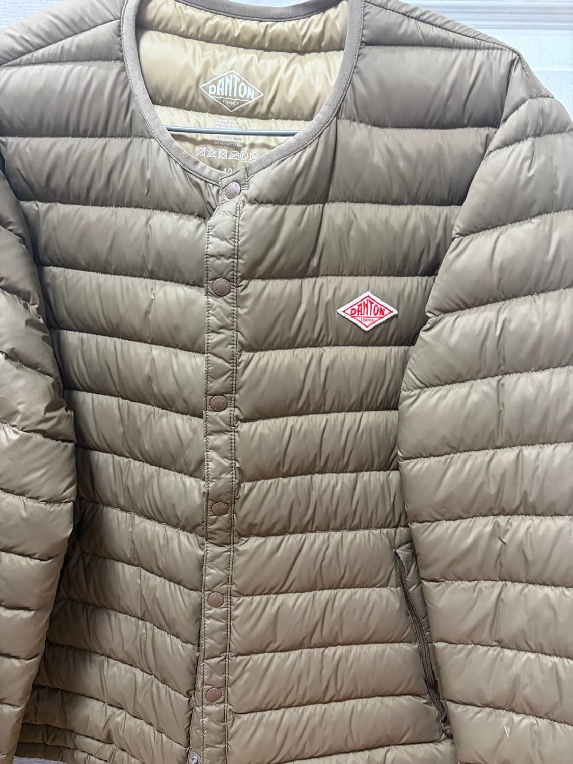 [L]단톤 남녀공용 경량 패딩 판매합니다 상품이미지1