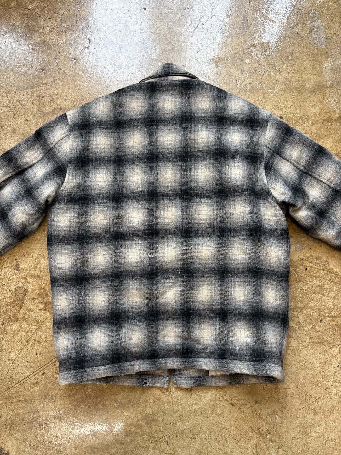 옴브레 체크 헤비 양털 카라 자켓 상품이미지7